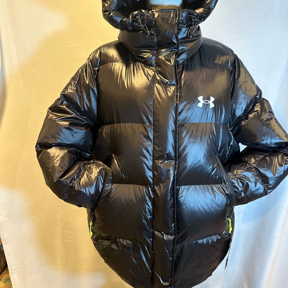 NWT! Under Armour Womens Down Puffer Hooded Insulated Jacket XLarge, Black